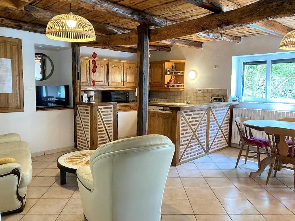 Location Gite Entre Cahors Et St Cirq Lapopie Arcambal Exterior photo